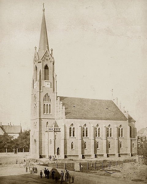 Die Friedenskirche im Jahr 1873 kurz vor ihrer Einweihung.